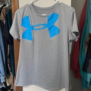 WOMENS underarmour shirt size lg